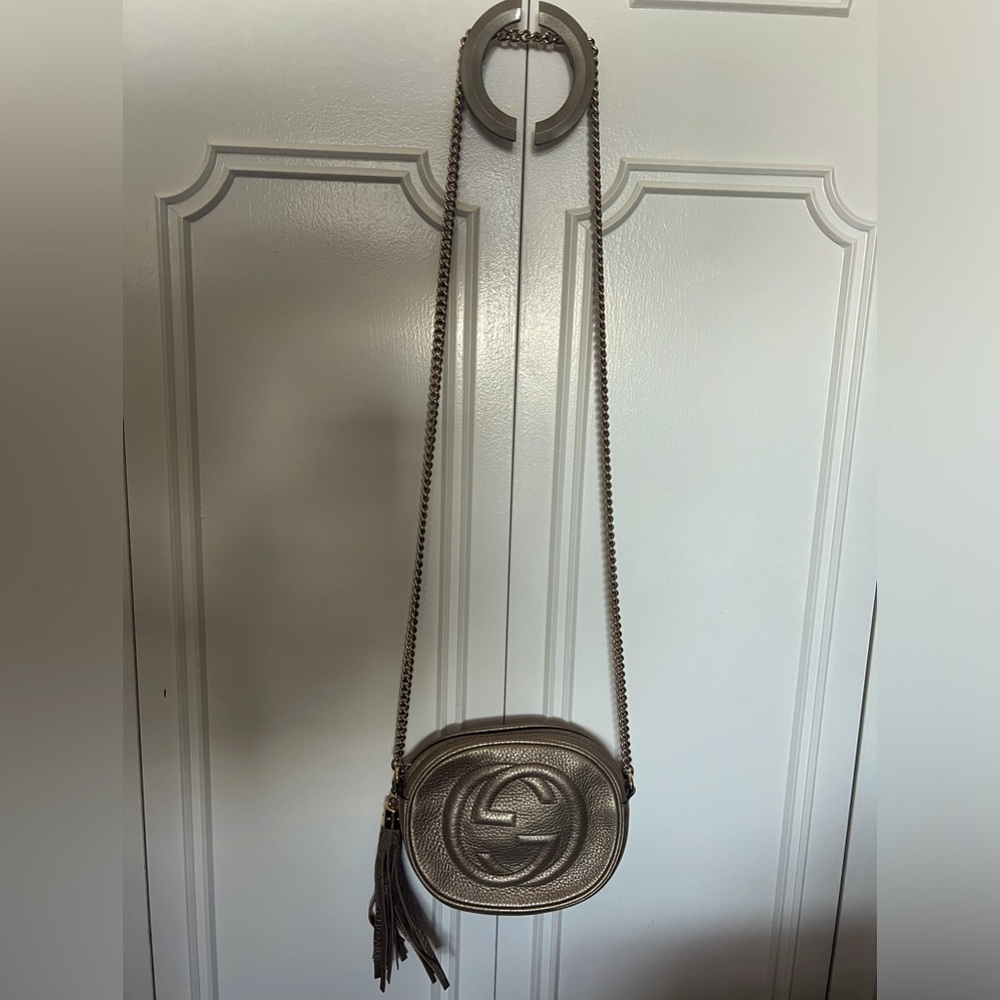GUCCI Soho metallic leather mini chain bag